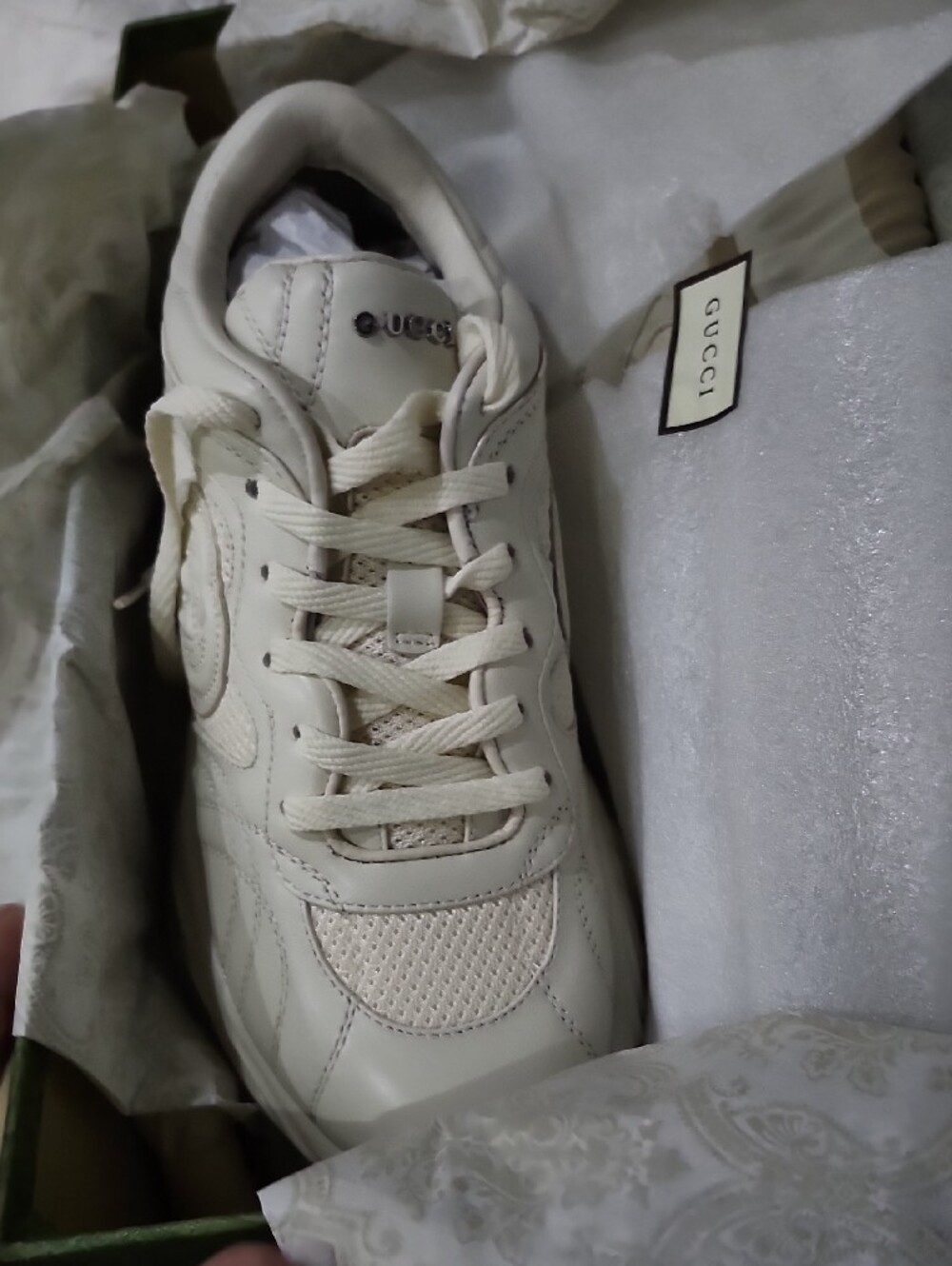GUCCI Ripple Sneakers - Picture 7 of 7